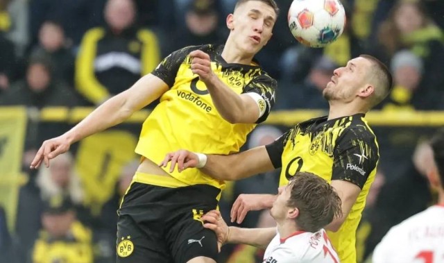 德甲第26轮：多特2-0轻取奥格斯堡，两连胜缩近差距，争冠仍渺茫