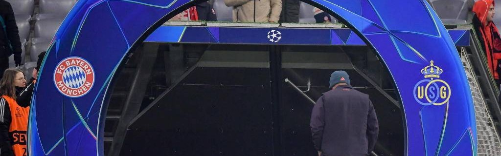 凯恩续约拜仁：从英超之星到德甲传奇的蜕变之路