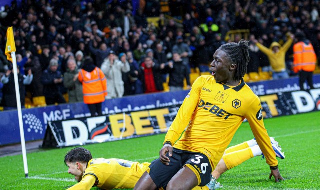 爆冷！英超倒数第一狼队2-0维拉 曼联本轮取胜将升至第3